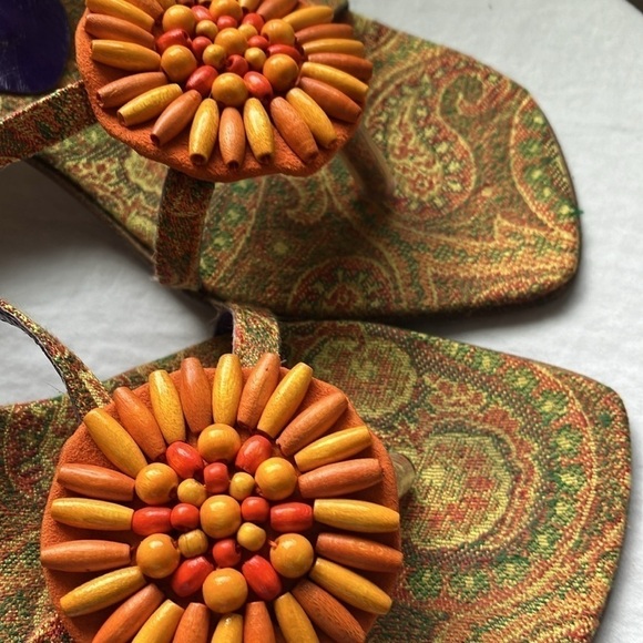 Zalo: Yellow/Orange heeled, paisley sandals- sunburst on top of sandals- 6 - Picture 10 of 16